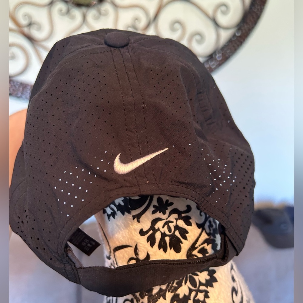 Nike hat - Picture 6 of 6